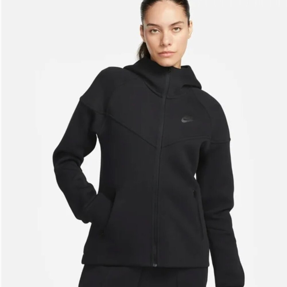 Nike Tech Fleece Wind Runner Black Hoodie Small